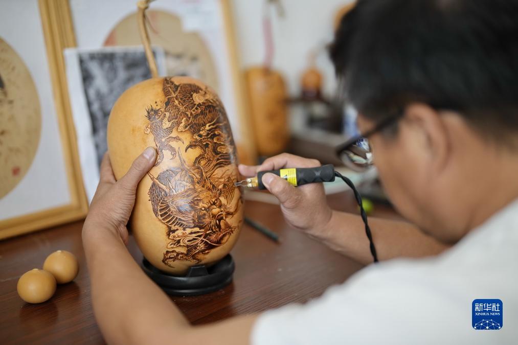 老虎机游戏草莓九连线